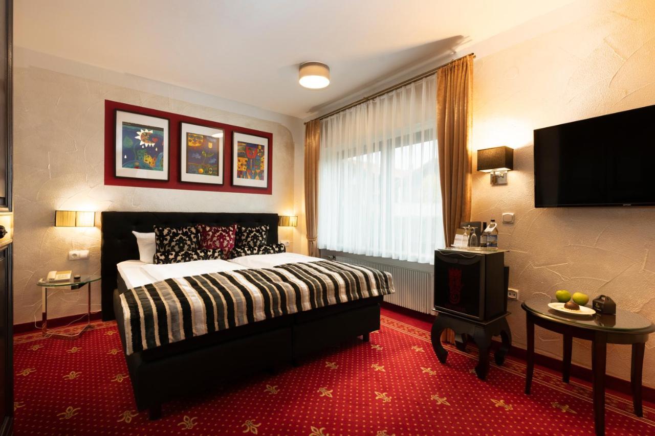 Alpin & Wellness Resort Hotel Ludwig Royal Оберщауфен Екстериор снимка