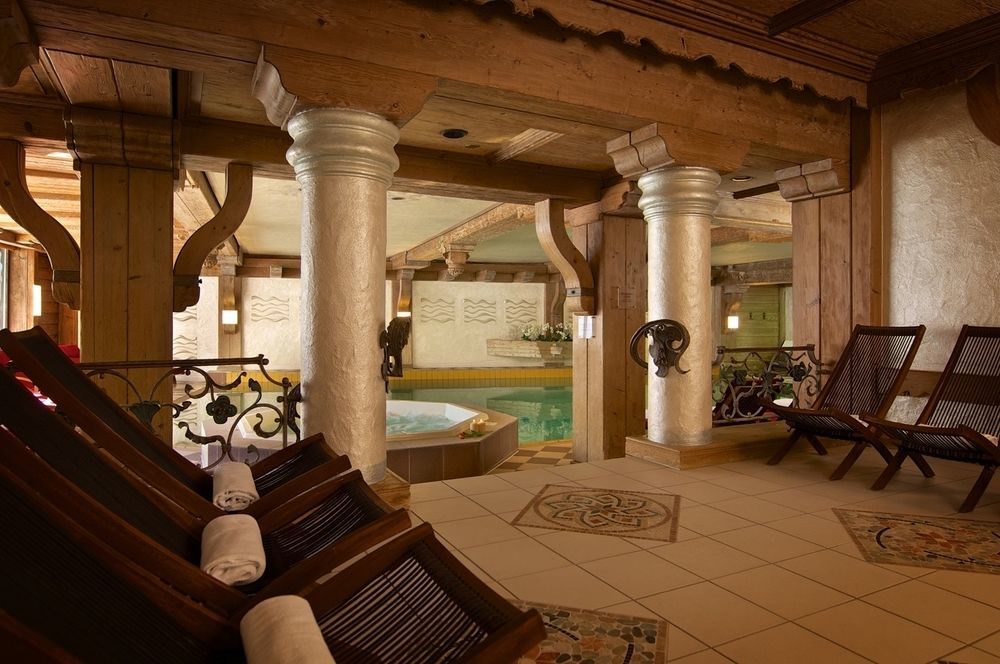 Alpin & Wellness Resort Hotel Ludwig Royal Оберщауфен Екстериор снимка